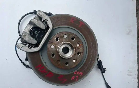 Jeep Compass Rear wheel hub spindle/knuckle 