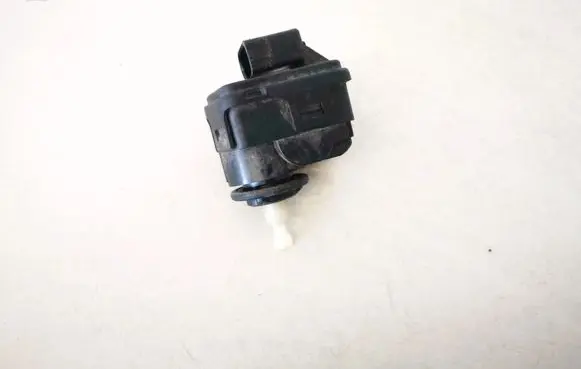Audi A6 S6 C5 4B Headlight level adjustment motor 00728213 007282-13