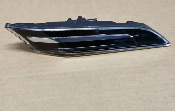 Porsche 911 992 Front fender indicator light 992953042CDANEK 992953042C