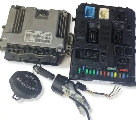 Citroen Berlingo Engine ECU kit and lock set 0281019817 9805947380 9666729580