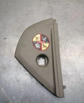 Renault Scenic II - Grand scenic II Dashboard side end trim 8200141017 8200141018