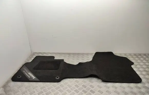 Opel Vivaro Front floor mat 
