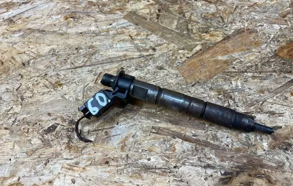 BMW 7 F01 F02 F03 F04 Fuel injector 7805428 N57D30A