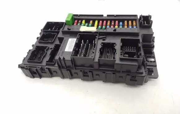 Ford Fusion II Fuse module DG9T15604BN A2C7310881500