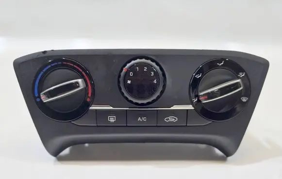 Hyundai i20 (GB IB) Interior fan control switch 97250-C8410