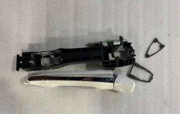Infiniti Q50 Rear door exterior handle