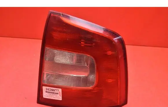 Skoda Octavia Mk2 (1Z) Rear/tail lights 1Z9945096A