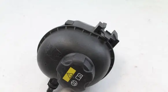 BMW X3 G01 Coolant expansion tank/reservoir 8610661 17138610661