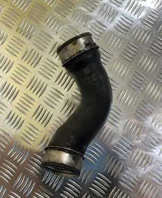 Mercedes-Benz S W220 Intercooler hose/pipe A2205280982