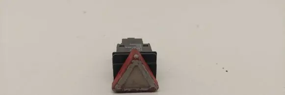 Audi A3 S3 8P Hazard light switch 8P0941509A 9751267