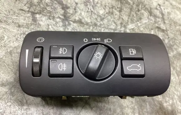 Volvo V70 Light switch 30739414 04066322