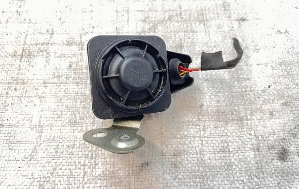 Audi Q7 4M Horn signal 4M0951285