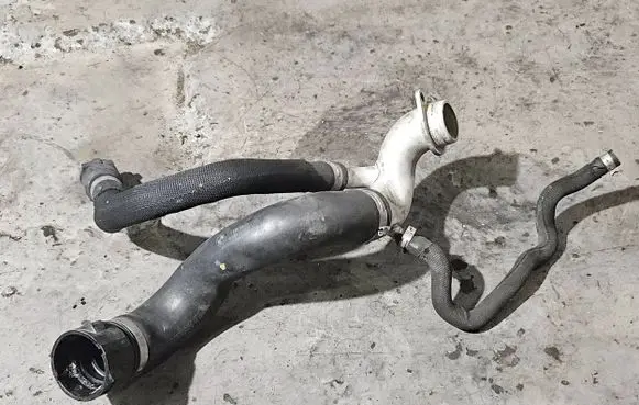 BMW X5 E70 Engine coolant pipe/hose 7576355 7576354