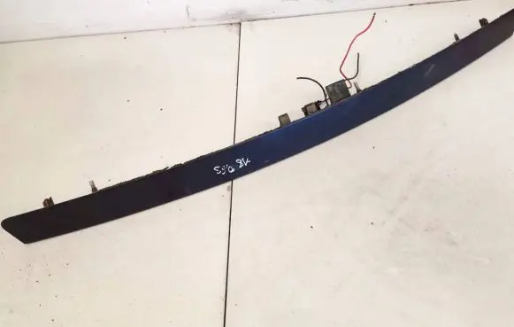 Fiat Stilo Trunk door license plate light bar 