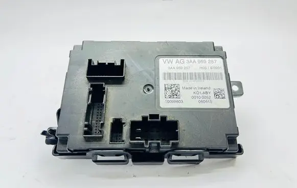 Volkswagen PASSAT B7 Seat control module 3AA959257 00100052 10099803