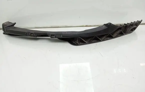 Skoda Octavia Mk2 (1Z) Front bumper mounting bracket 1Z0807183D