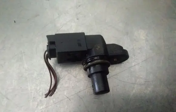 BMW 3 E46 Camshaft position sensor 6021636 1214224932006