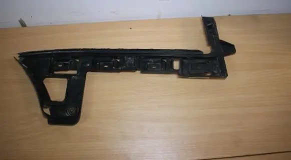 Volkswagen PASSAT B6 Front bumper mounting bracket 3C9807393