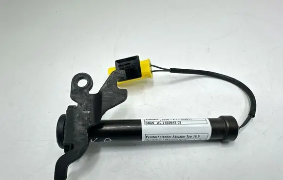 BMW 2 F44 Bonnet Pedestrian Airbag Actuator 7450943