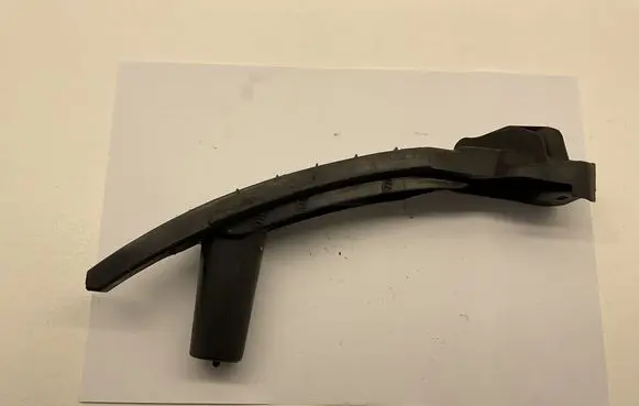 Volkswagen Golf V Front bumper mounting bracket 1K0807889