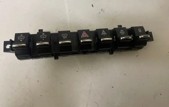 Peugeot 3008 I A set of switches 96638425