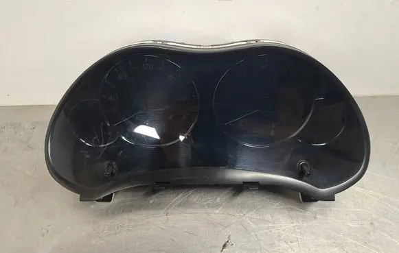 Toyota Avensis T250 Speedometer (instrument cluster) 8380005531 MB2574206720