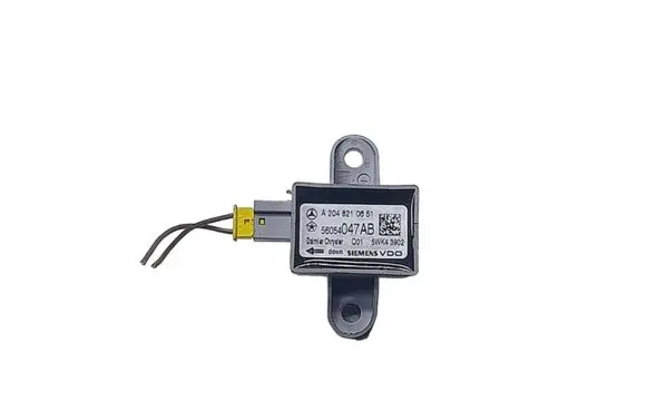 Mercedes-Benz C W204 Airbag deployment crash/impact sensor A2048210651 56054047AB