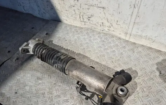 Mercedes-Benz GLS X167 Shock absorber/damper/air suspension A1673206204