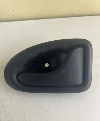 Iveco Daily 4th gen Front door interior handle 7700830078
