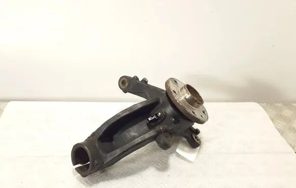 Volvo XC60 Front wheel hub 3K171M