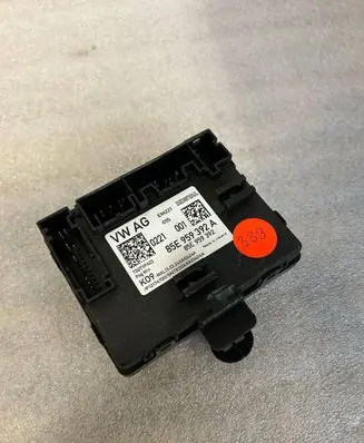 Audi A4 S4 B9 8W Door control unit/module 85E959392A