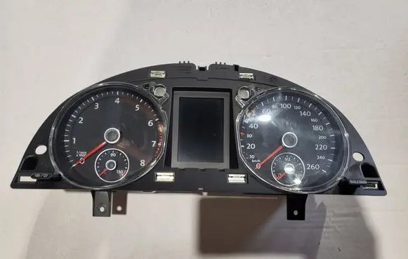 Volkswagen PASSAT B7 Speedometer (instrument cluster) 3AA920870H 81397000