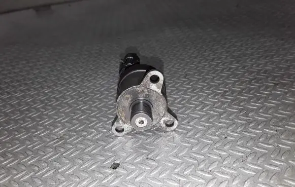 Ford Focus Fuel pressure regulator 0928400575