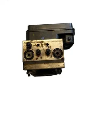 Toyota Hilux (AN10, AN20, AN30) ABS Pump 4451071030