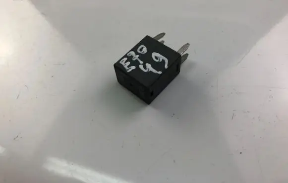 Opel Insignia A Other relay 13500114