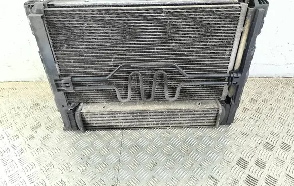 BMW 3 E90 E91 Radiator set 781291202 4275170