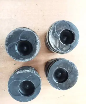 Volkswagen PASSAT B6 Piston 7901