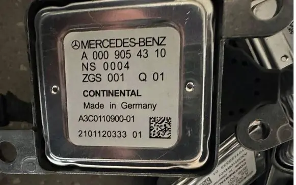 Mercedes-Benz E A207 Lambda probe sensor A0009054310