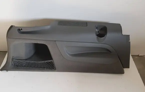 Trunk/boot side trim panel