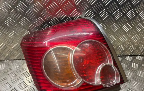 Toyota Avensis T250 Rear/tail lights S1022A01
