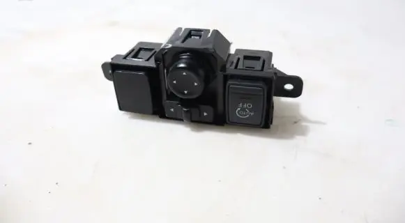 Nissan Note (E12) Wing mirror switch