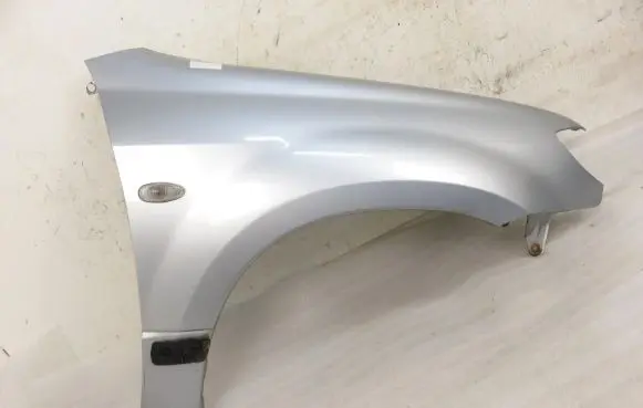 Mitsubishi Outlander Fender