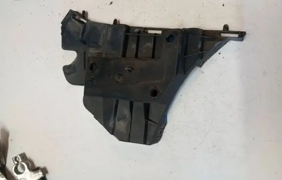Volvo V70 Front bumper mounting bracket 31455313 BP3EA