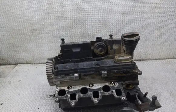 Volkswagen Polo V 6R Engine head 03P103373