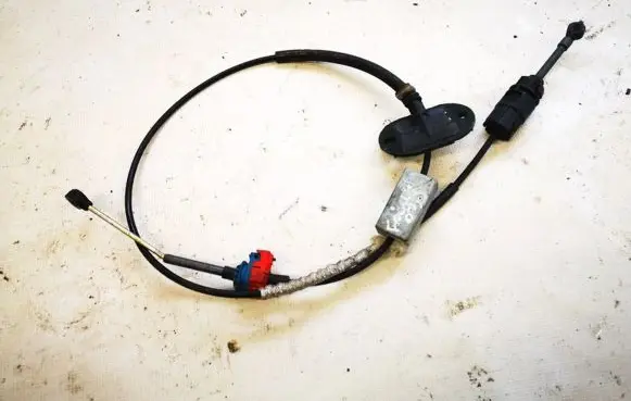 Ford Focus Gear shift cable linkage