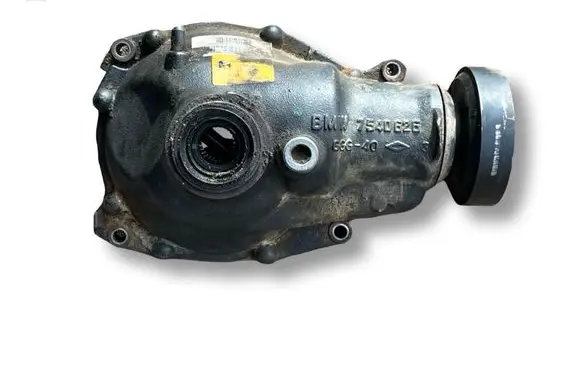 BMW X3 E83 Front differential 7553909 7353908