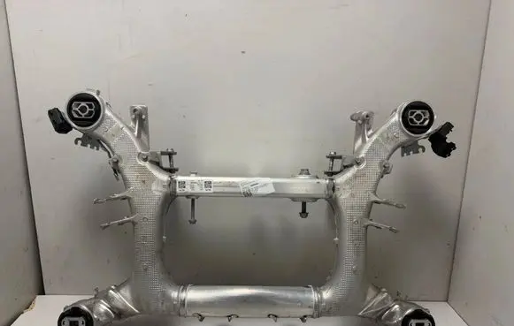 BMW X6 G06 Rear subframe 6894149 6884574