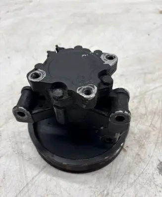 Mercedes-Benz C W204 Power steering pump