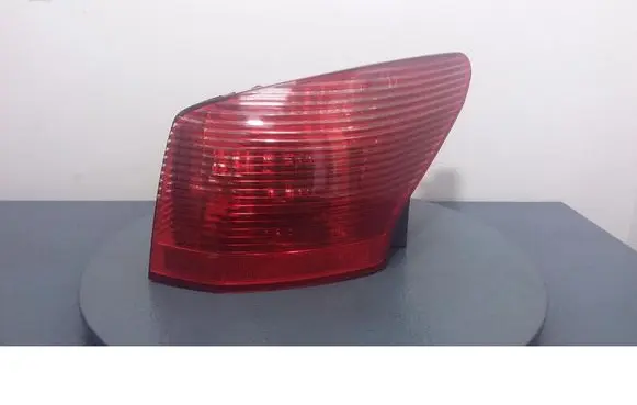 Peugeot 407 Rear/tail lights 9641948680