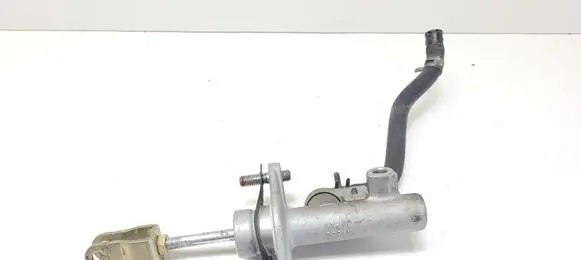 Clutch master cylinder